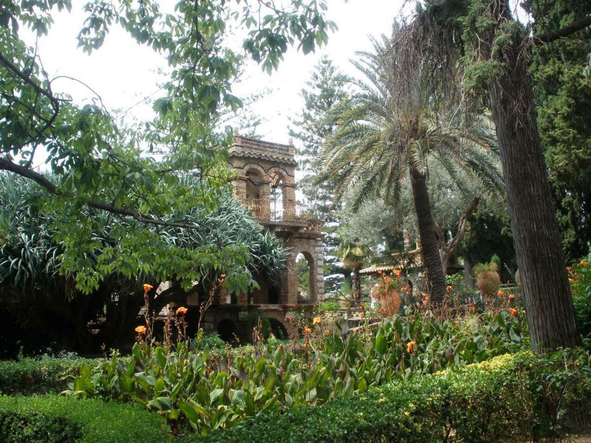 טאורמינה Belvedere House מראה חיצוני תמונה